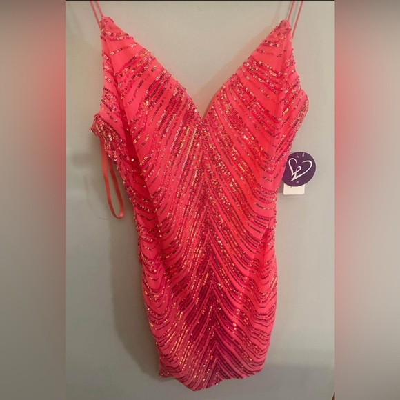 Windsor Coleen Sequin Striped Bodycon Party Dress - Picture 1 of 4